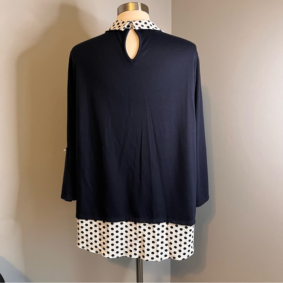 Faith and Joy by Monteau Size 2X Navy Roll Tab Polka Dot Blouse Top - Picture 7 of 12